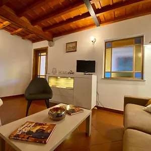 Cozy 4th And Top Floor Florencia
